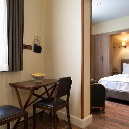 Level * Κωνσταντινούπολη