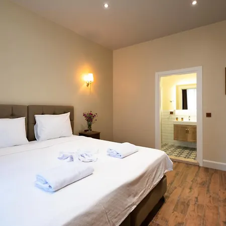 Level Κωνσταντινούπολη