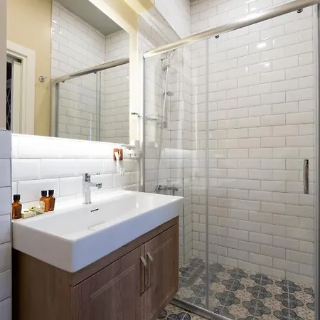 Level Apartment