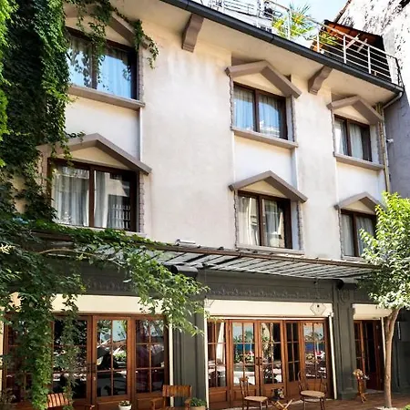 Apartment Level *