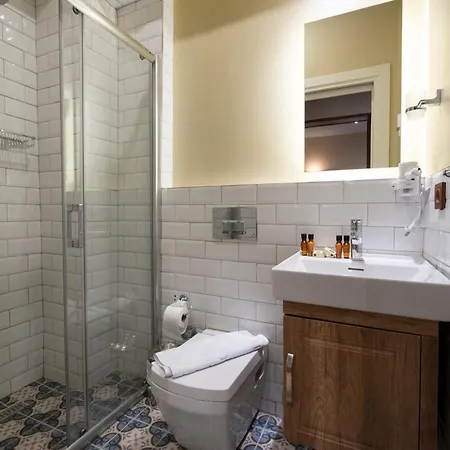 Level Apartment