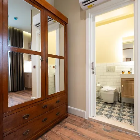 Level Apartment